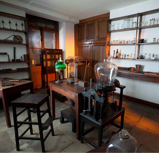 the-faraday-museum-320x308@2x